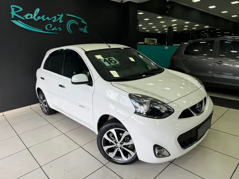 Nissan March 1.6 16V SL (Flex)