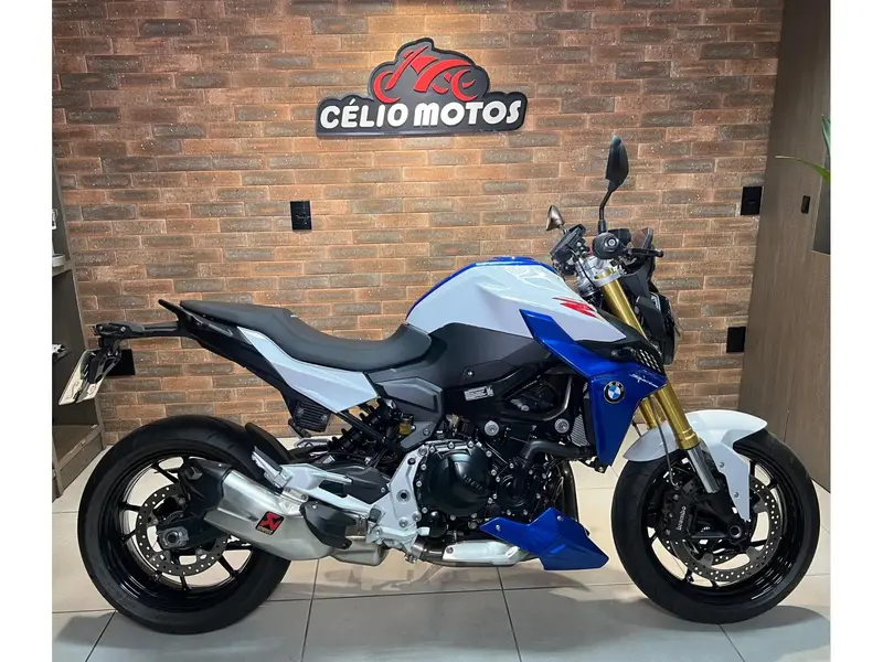 BMW F 900 R Sport Plus