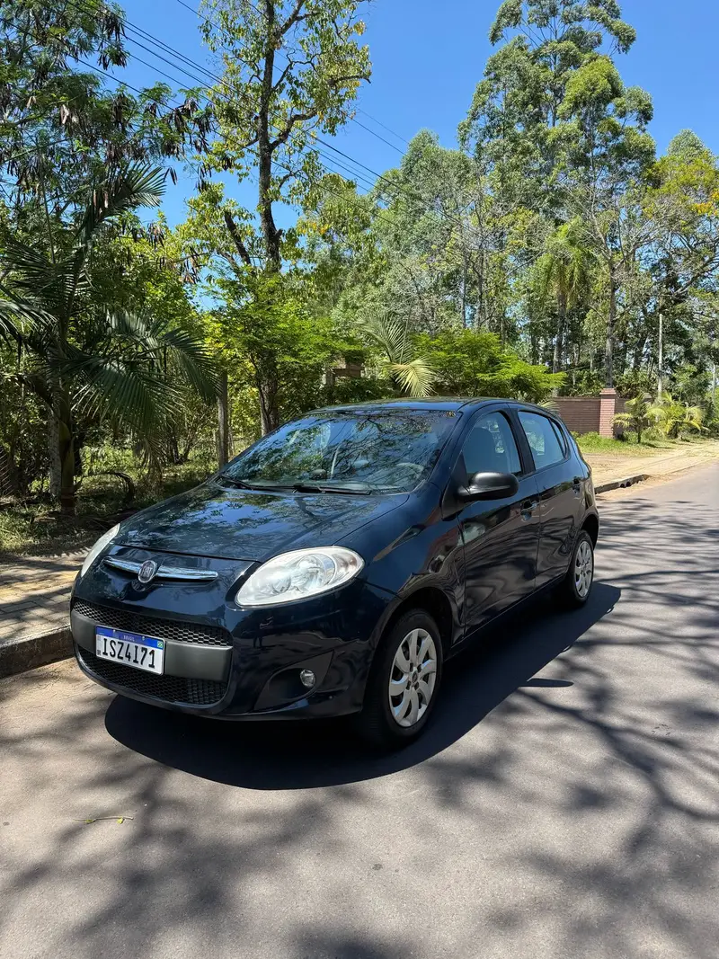Fiat Palio Attractive 1.4 8V (Flex)