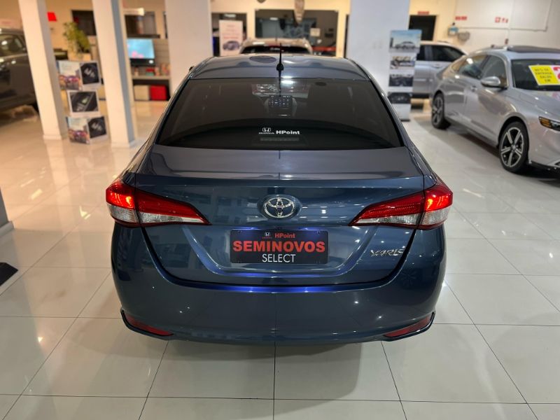 Yaris Sedan 1.5 XL Live CVT (Flex)