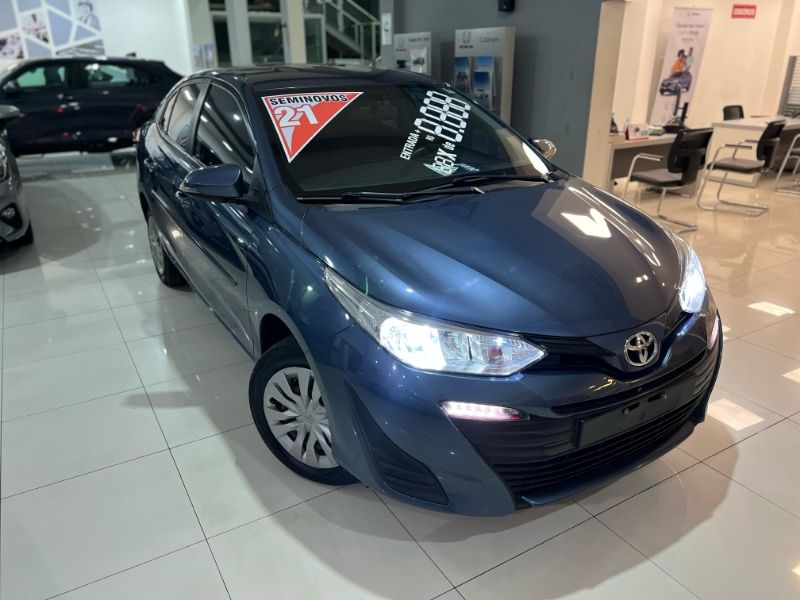 Yaris Sedan 1.5 XL Live CVT (Flex)
