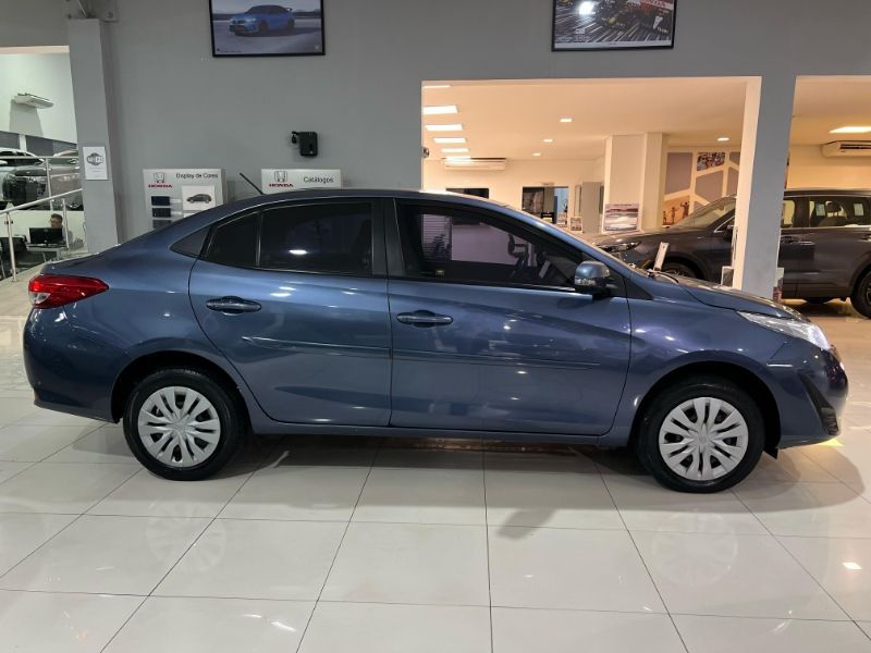Yaris Sedan 1.5 XL Live CVT (Flex)