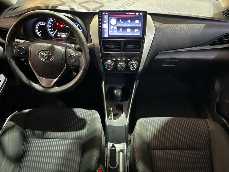 Yaris Sedan 1.5 XL Live CVT (Flex)