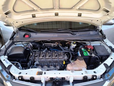 Onix 1.0 LT SPE/4
