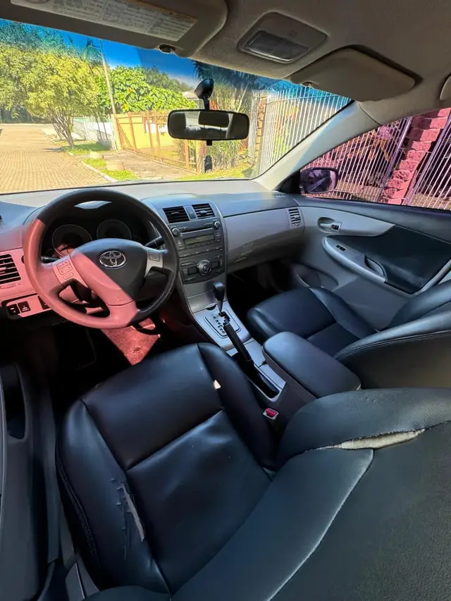Carro Toyota Corolla 2010 Sedan GLi 1.8 16V (flex)