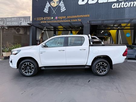 HiluxCabineDupla Hilux 2.7 SR CD 4x2 (Flex) (Aut)