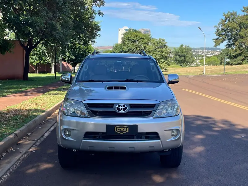 Toyota Hilux SW4 SRV 4x4 3.0 Turbo  (aut)