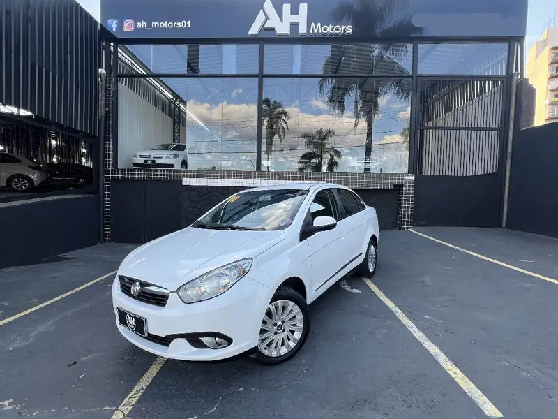 Fiat Grand Siena Essence 1.6 16V (Flex)