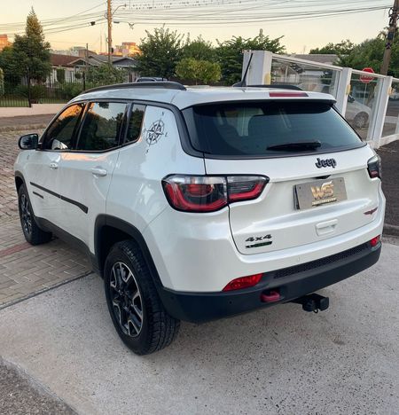 Compass 2.0 TDI Trailhawk 4WD (Aut)