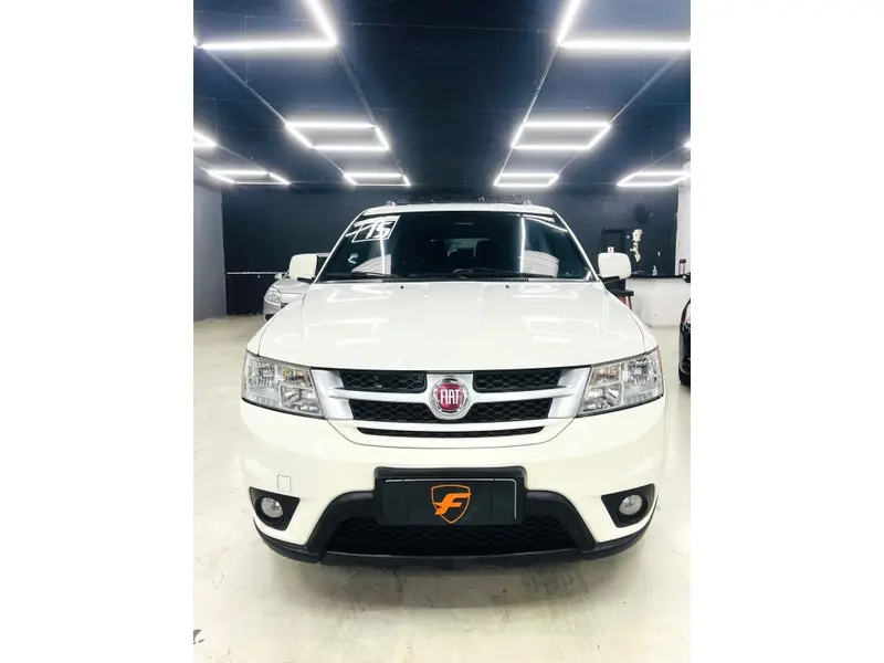 Fiat Freemont 2.4 16V Precision (Aut)
