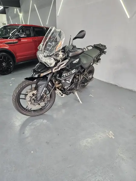 Carro Triumph Tiger 800 2017 800 XRxL