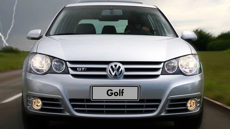 VW Golf morre no Brasil após 25 anos. Relembre a trajetória