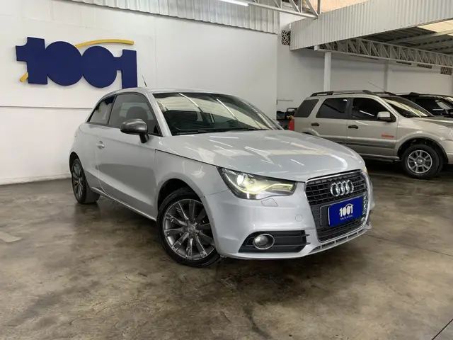 Carro Audi A1 2011 1.4 TFSI Attraction S Tronic