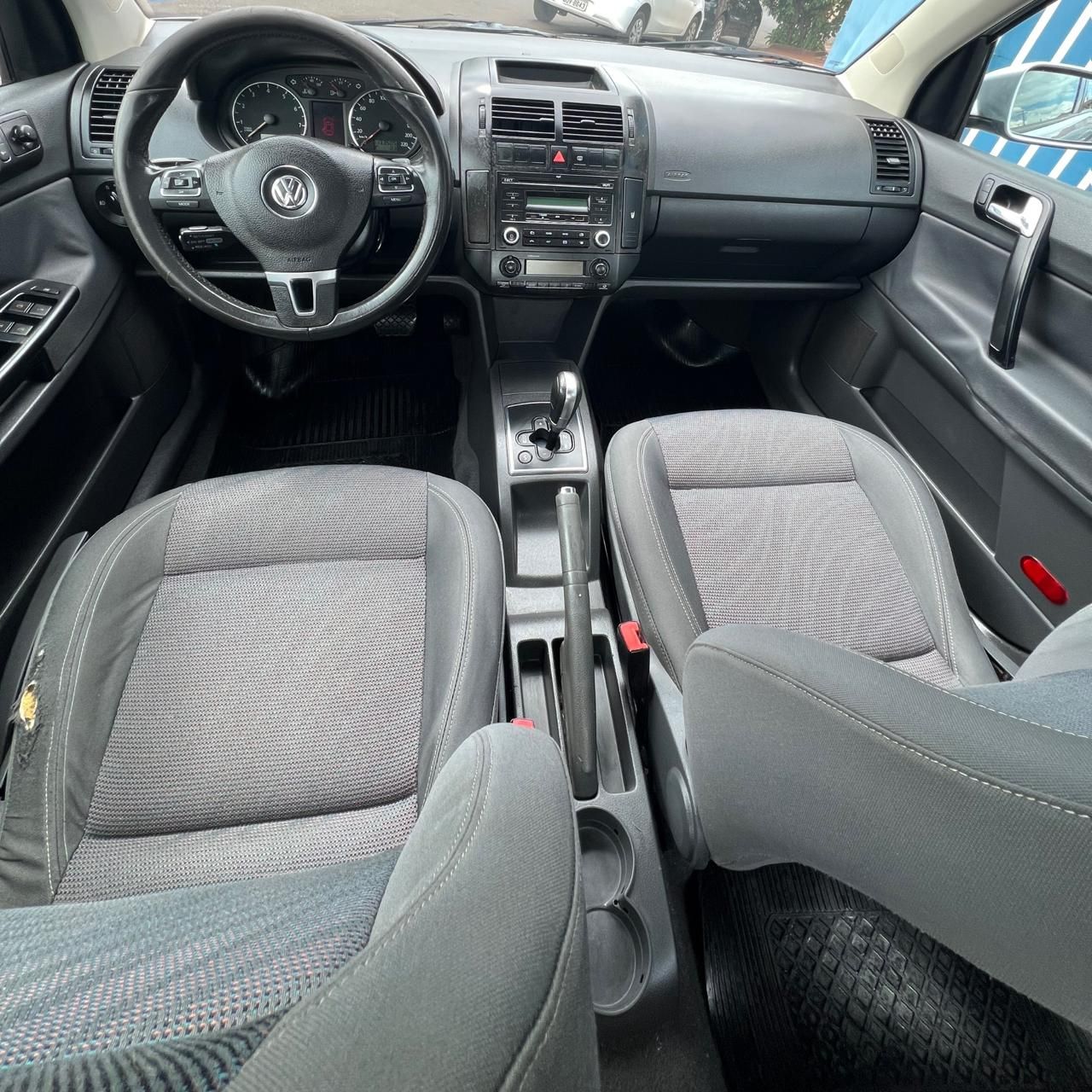 Volkswagen Polo Sedan