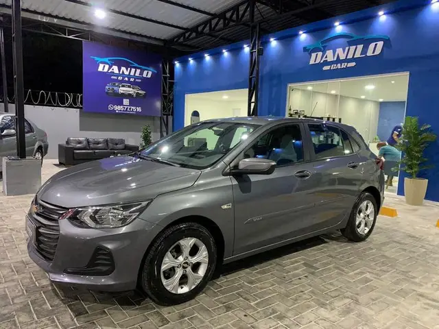 Carro Chevrolet Onix 2021 1.0 (Flex)