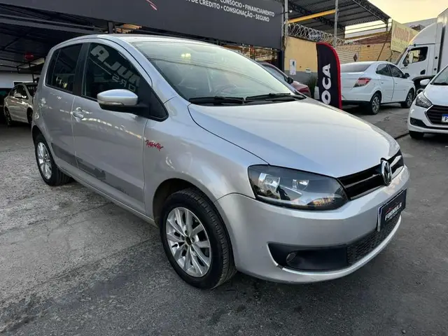 Carro Volkswagen Fox 2014 1.6 VHT Rock in Rio (Flex)