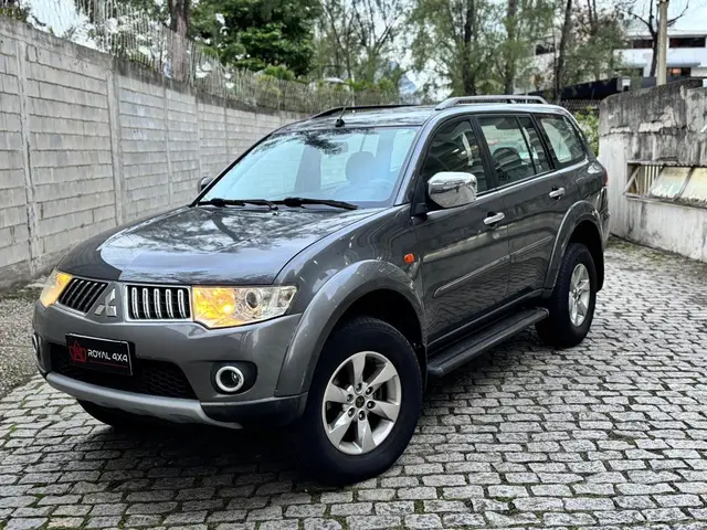 Carro Mitsubishi Pajero Dakar 2013 3.2 HPE 4WD (aut)