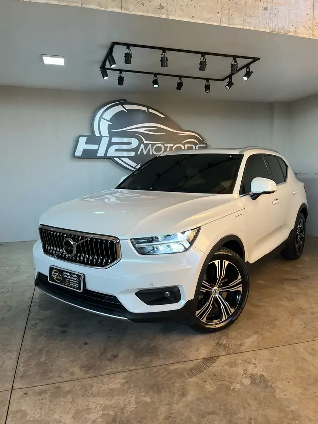Carro Volvo XC40 2022 Inscription 1.5 T5 Hybrid AWD (Aut)