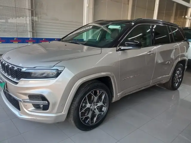 Carro Jeep Commander 2022 Overland T270 Flex (Aut)