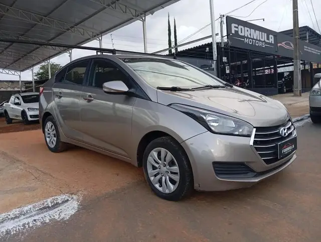 Carro Hyundai HB20S 2016 1.6 Comfort Plus (Flex)
