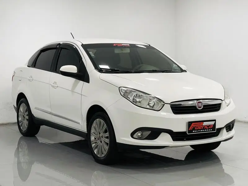 Fiat Grand Siena Essence 1.6 16V (Flex)