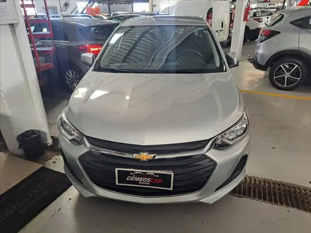 Carro Chevrolet Onix Plus 2022 1.0 LT (Flex)