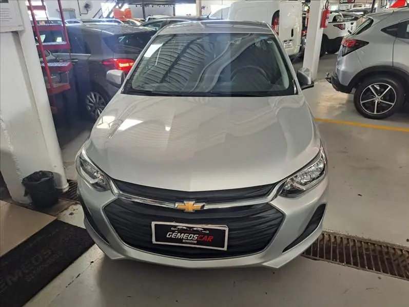 Chevrolet Onix Plus 1.0 LT (Flex)