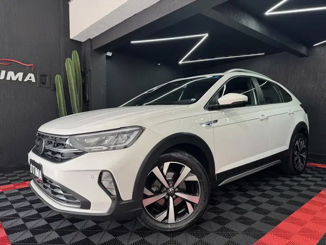 Carro Volkswagen Nivus 2024 Highline 200 TSI