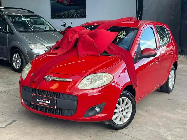 Carro Fiat Palio 2013 Attractive 1.0 8V (Flex)