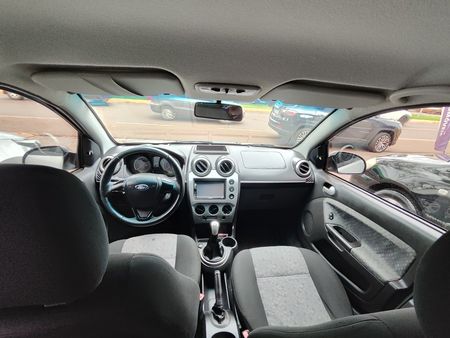 Fiesta Hatch SE Rocam 1.6 (Flex)