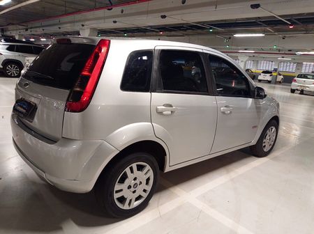 Fiesta Hatch SE Rocam 1.6 (Flex)