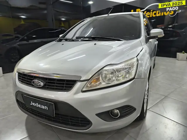 Carro Ford Focus Hatch 2013 GLX 2.0 16V (Flex) (Aut)