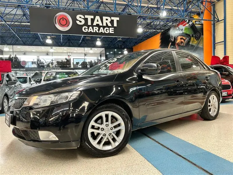 Kia Cerato 1.6 16V (Aut)