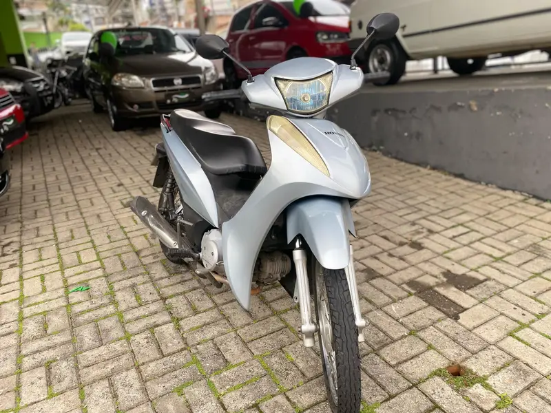 Honda Biz 125i ES