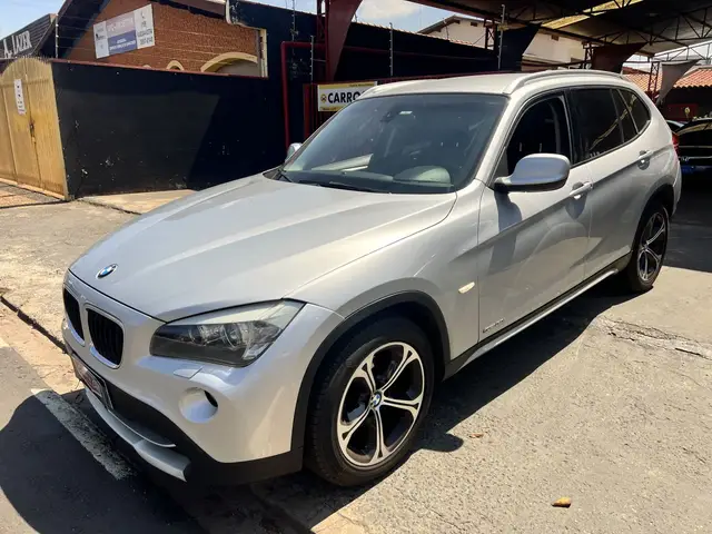 Carro BMW X1 2013 2.0 16V sDrive18i