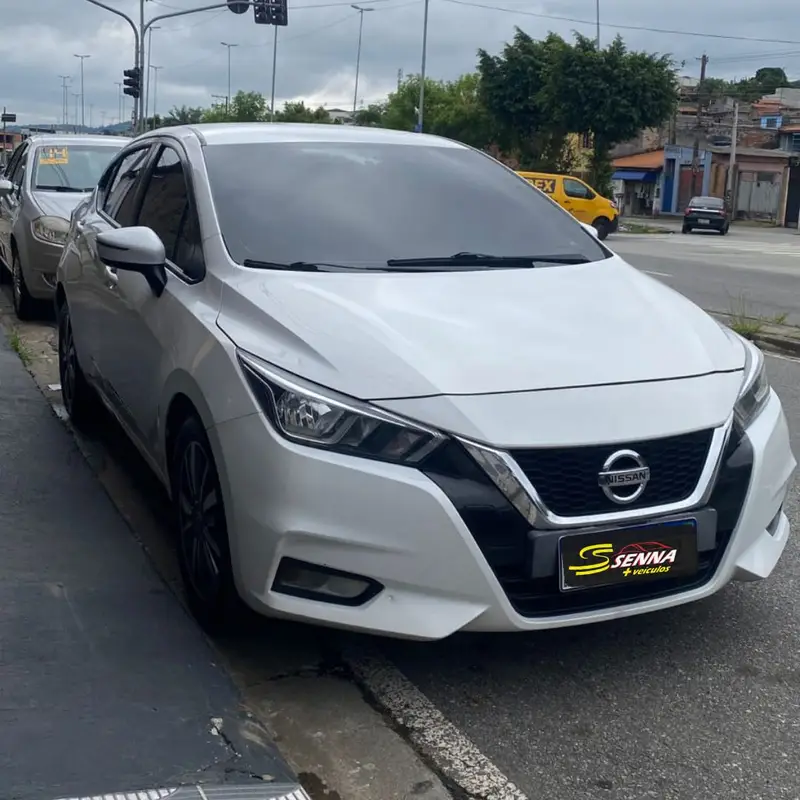 Nissan Versa Exclusive 1.6 (Flex) (Aut)