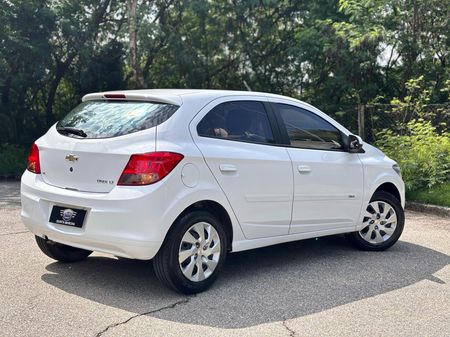 Onix 1.4 LT SPE/4