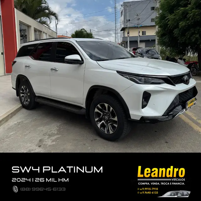 Carro Toyota SW4 2024 SRX Platinum 2.8 Turbodiesel 4x4 (Aut.) (7 Lugares)