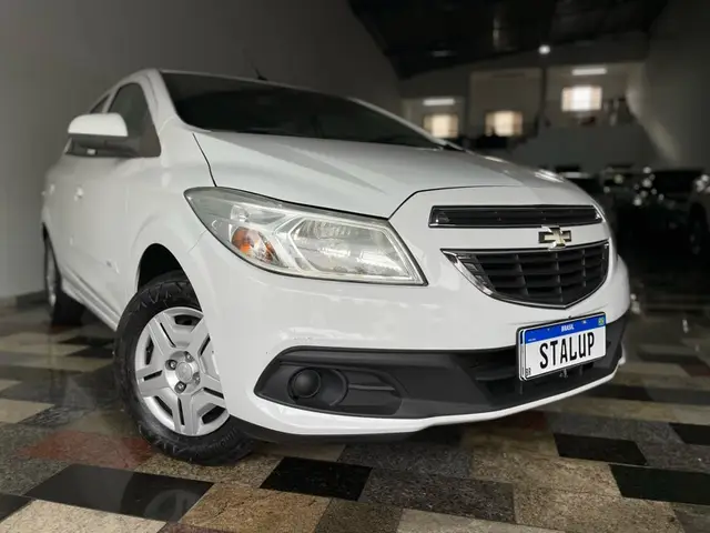 Carro Chevrolet Onix 2013 1.0 LT SPE/4