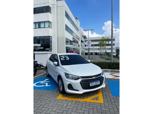 Carro Chevrolet Onix 2023 LT 1.0