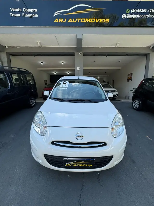 Carro Nissan March 2013 1.0 16V S (Flex)