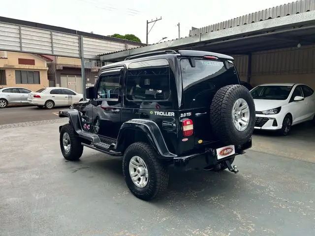 Carro Troller T4 2012 3.0 Desert Storm