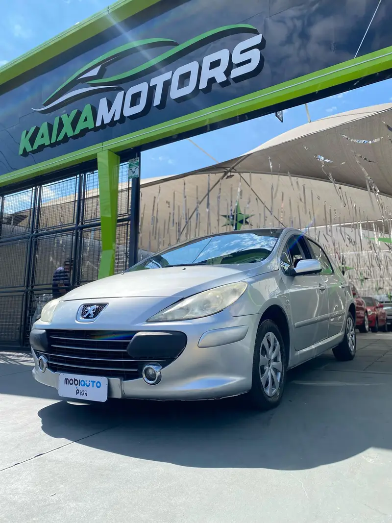Peugeot 307 Sedan Presence Pack 1.6 16V (flex)