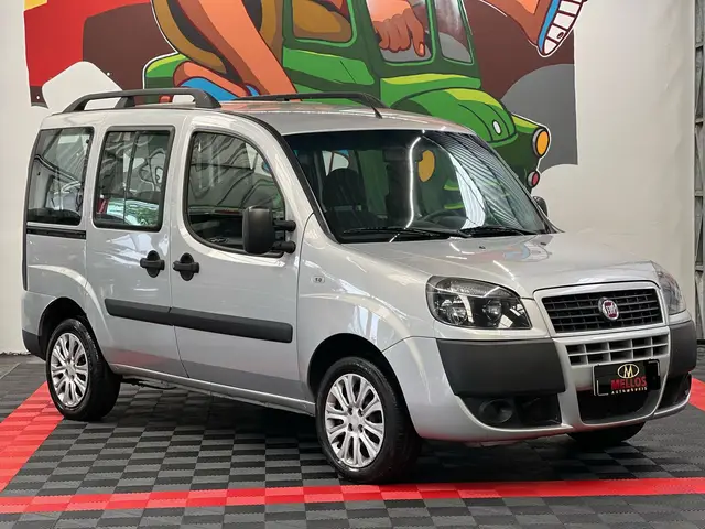 Carro Fiat Doblò 2020 Essence 1.8 16V (Flex)