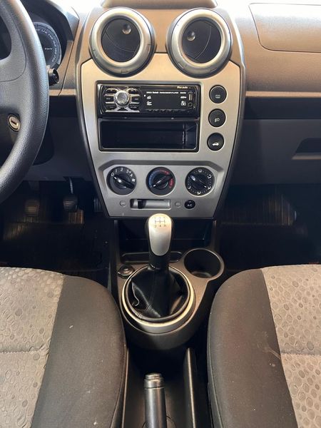Fiesta Hatch 1.6 (Flex)