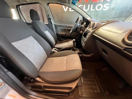 Fiesta Hatch 1.6 (Flex)