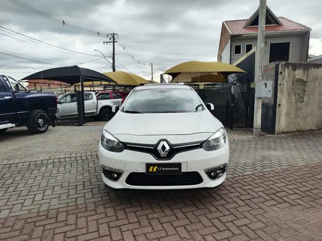 Carro Renault Fluence 2016 2.0 16V Privilege X-Tronic (Flex)