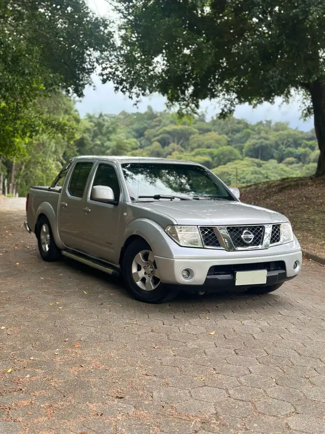 Carro Nissan Frontier 2012 XE 4x2 2.5 16V (cab. dupla)