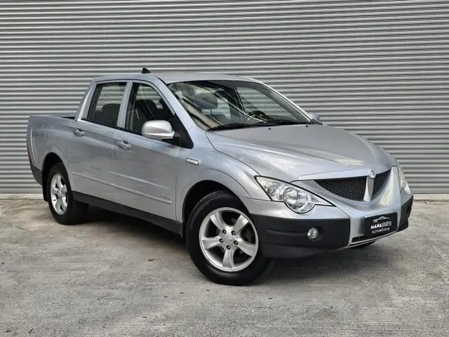 Carro SsangYong Actyon Sports 2010 2.0 GL (Aut)