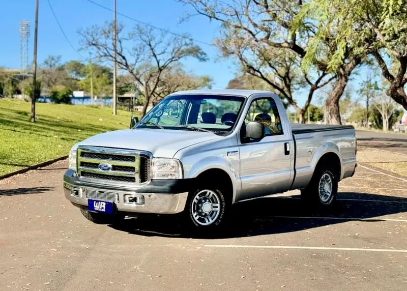 Ford F-250 XLT 4x4 3.9 (Cab Simples)
